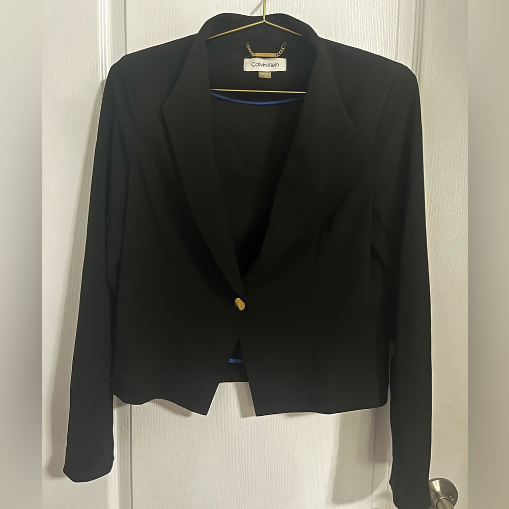 Calvin Klein Women's Elegant Black Blazer